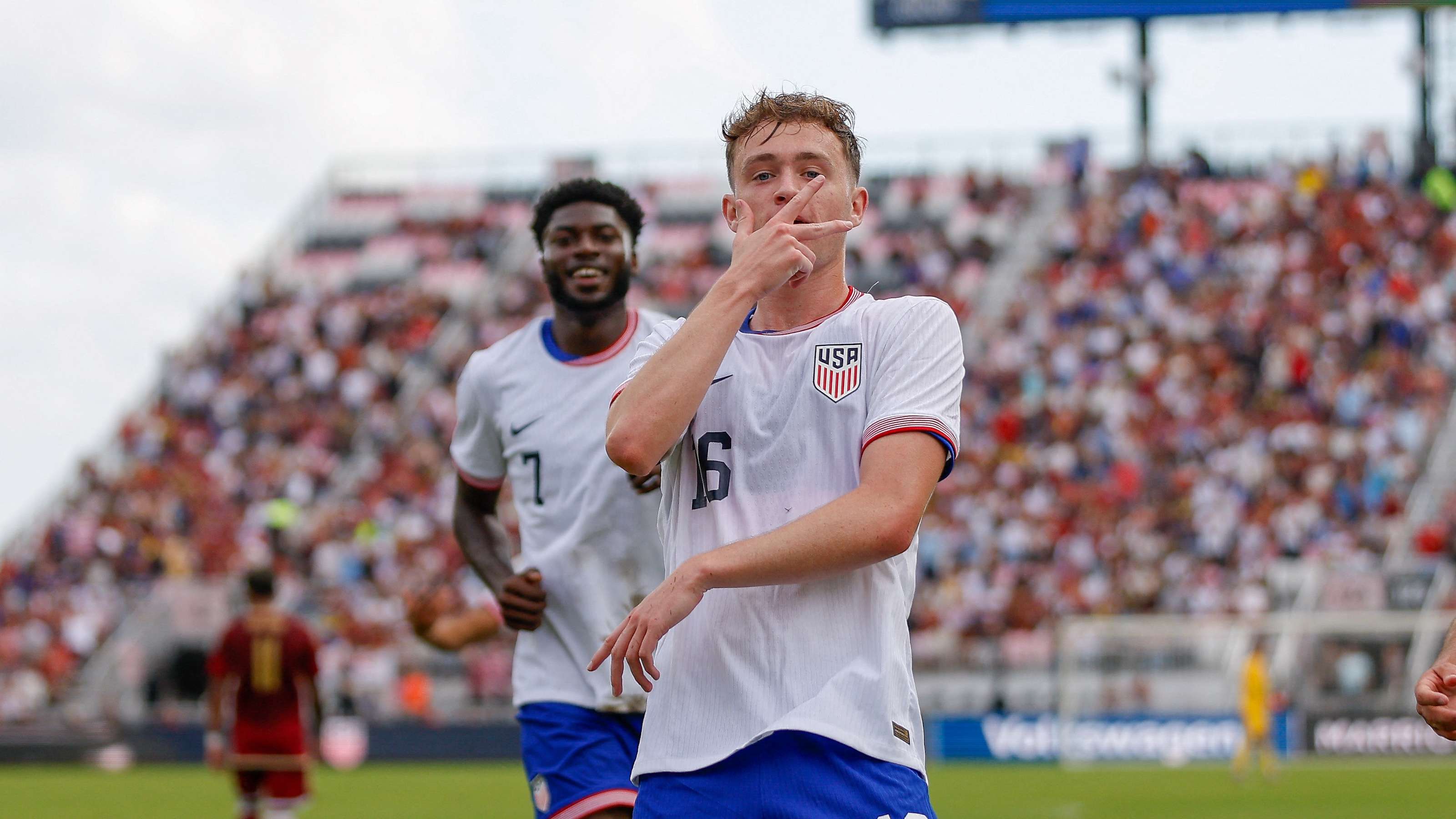 本文将从四 本文将从四